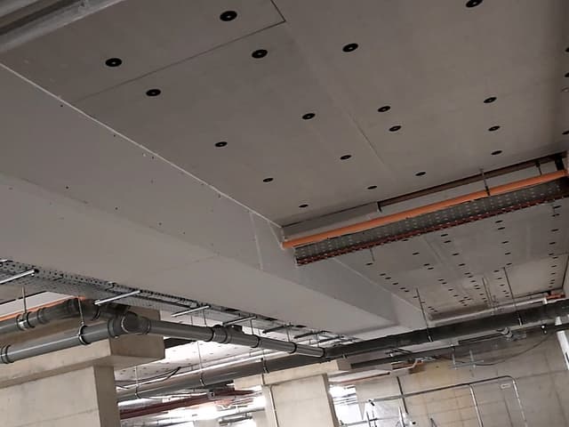 Screw Fixing 3